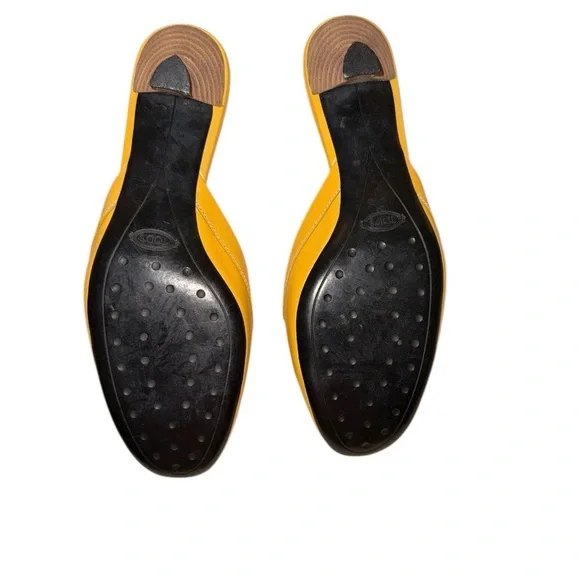 Tod's Yellow Kitten Heel Leather Mule - Picture 3 of 3